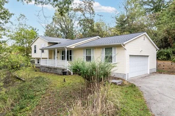 $365,000 | 2432 West Hardies Road, Gibsonia, PA 15044