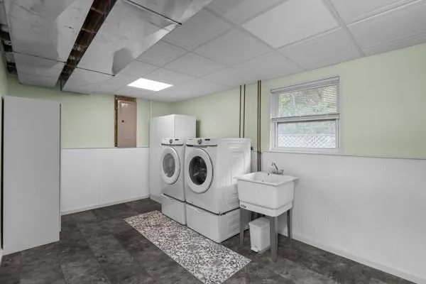 $345,000 | 2432 West Hardies Road, Gibsonia, PA 15044