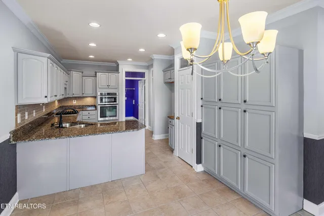 $819,000 | 190 Vineyard Cove Drive, Loudon, TN 37774