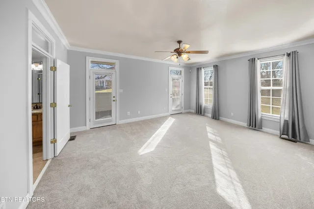 $819,000 | 190 Vineyard Cove Drive, Loudon, TN 37774