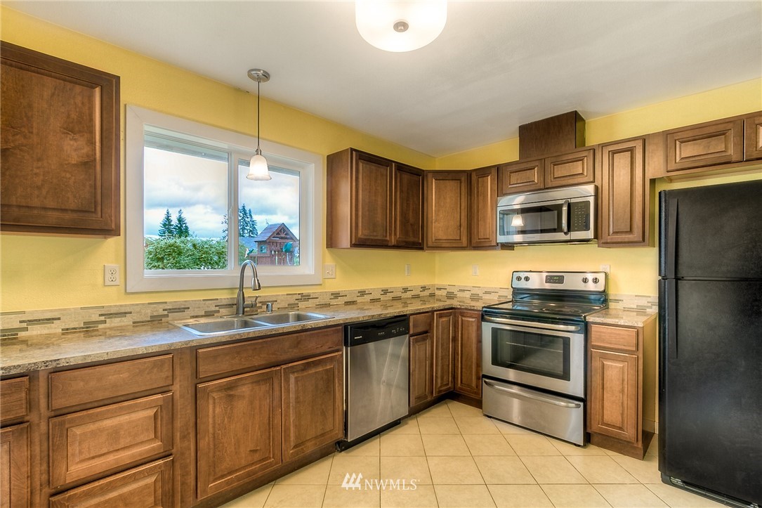 1365 Main Street Buckley, WA 98321 - Photo 5 of 16 Gallery Image 5