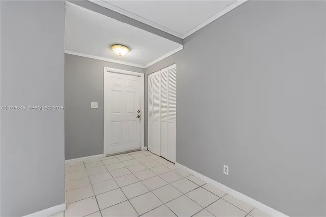 $3,000 | 5850 Northwest 57th Avenue, Unit 1, Tamarac, FL 33319