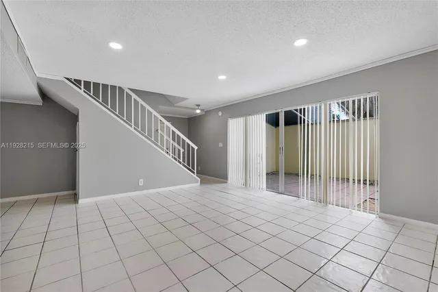 $3,000 | 5850 Northwest 57th Avenue, Unit 1, Tamarac, FL 33319