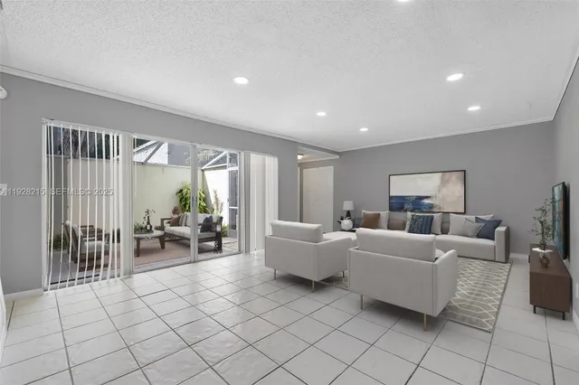 $3,000 | 5850 Northwest 57th Avenue, Unit 1, Tamarac, FL 33319