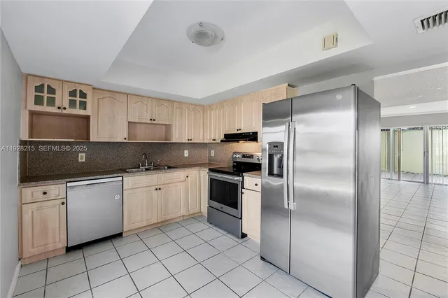 $3,000 | 5850 Northwest 57th Avenue, Unit 1, Tamarac, FL 33319