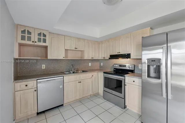 $3,000 | 5850 Northwest 57th Avenue, Unit 1, Tamarac, FL 33319