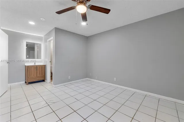 $3,000 | 5850 Northwest 57th Avenue, Unit 1, Tamarac, FL 33319