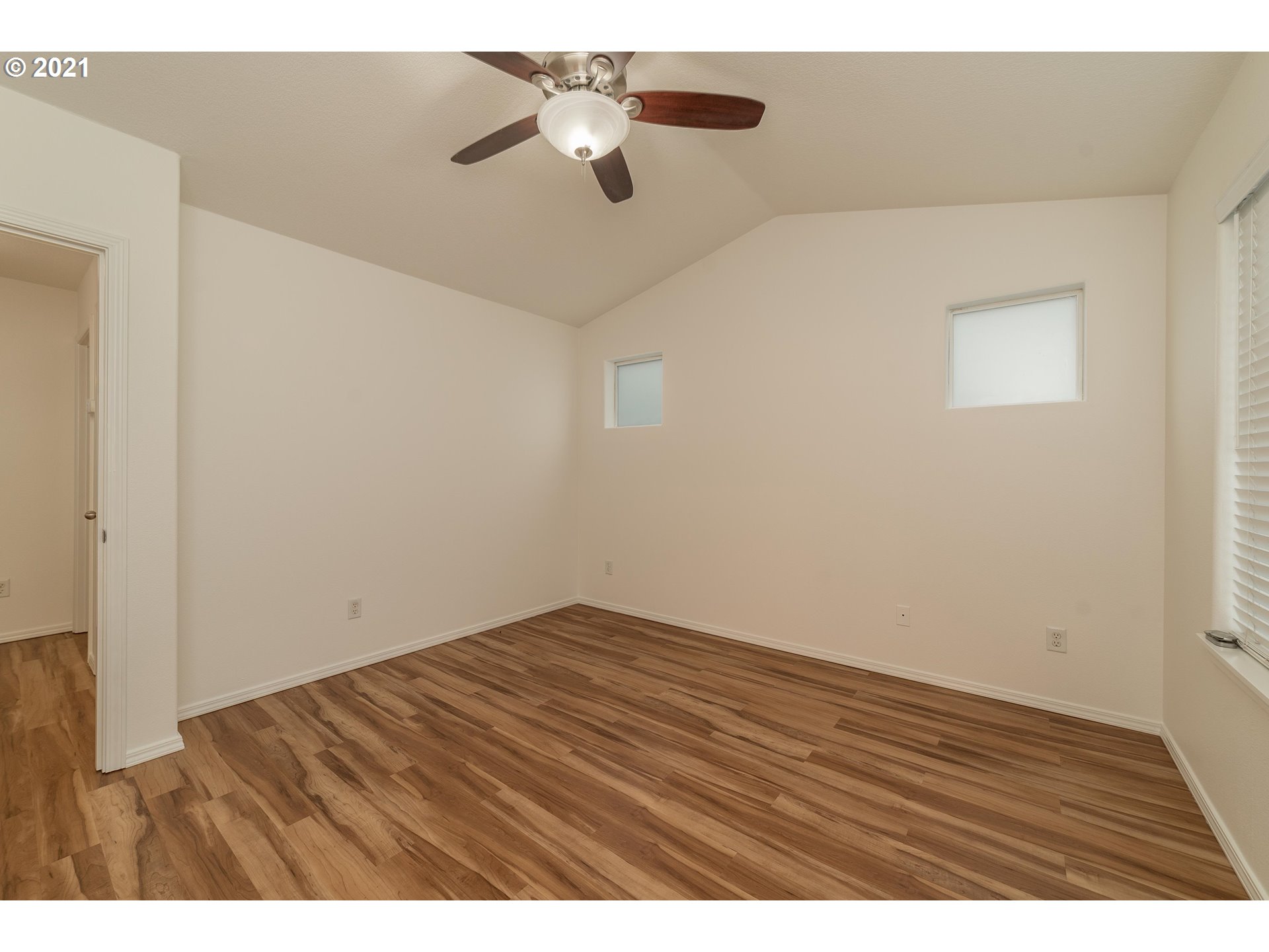 3956 Northwest 12th Avenue Camas, WA 98607 - Photo 14 of 30 en empty room with wooden floor