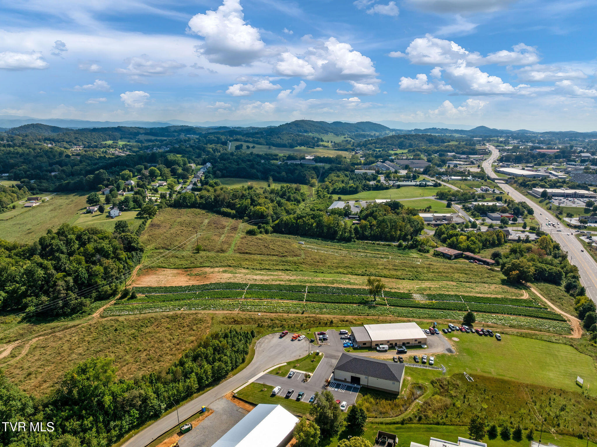 370 Roy Martin Road Johnson City, TN 37615 - Photo 5 of 25 DJI_0123