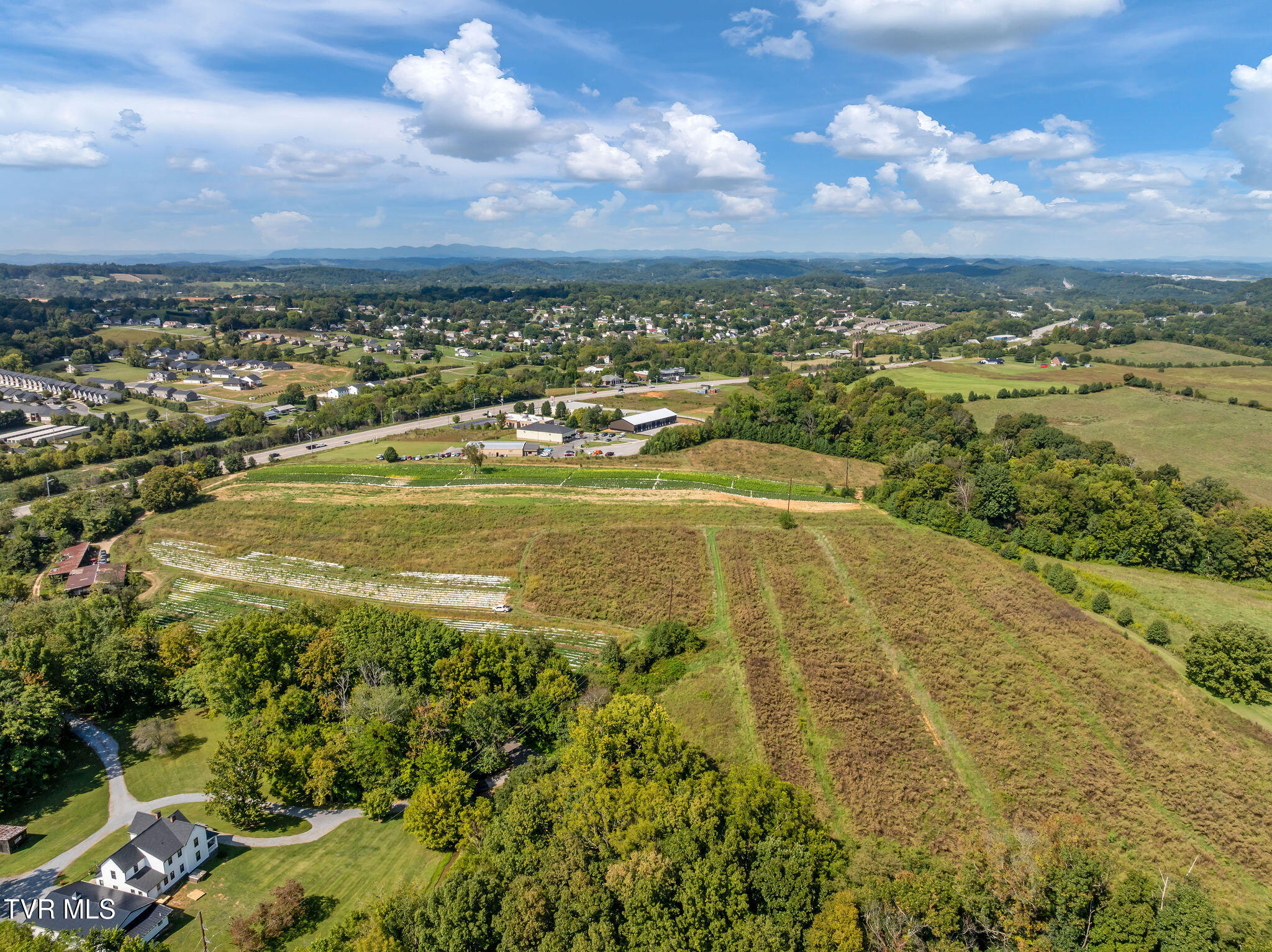 370 Roy Martin Road Johnson City, TN 37615 - Photo 9 of 25 DJI_0143