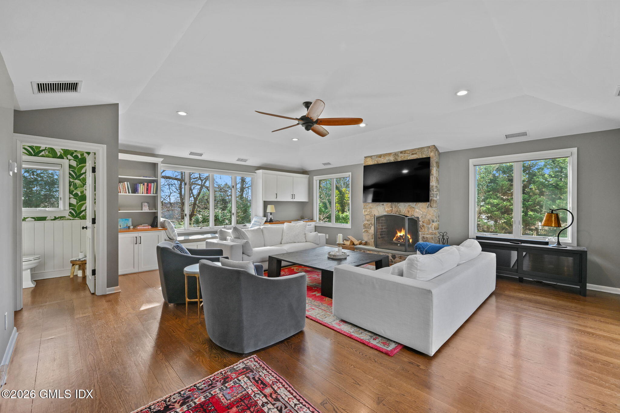 44 Bote Road Greenwich, CT 06830 - Photo 4 of 14 3-web-or-mls-44-bote-rd