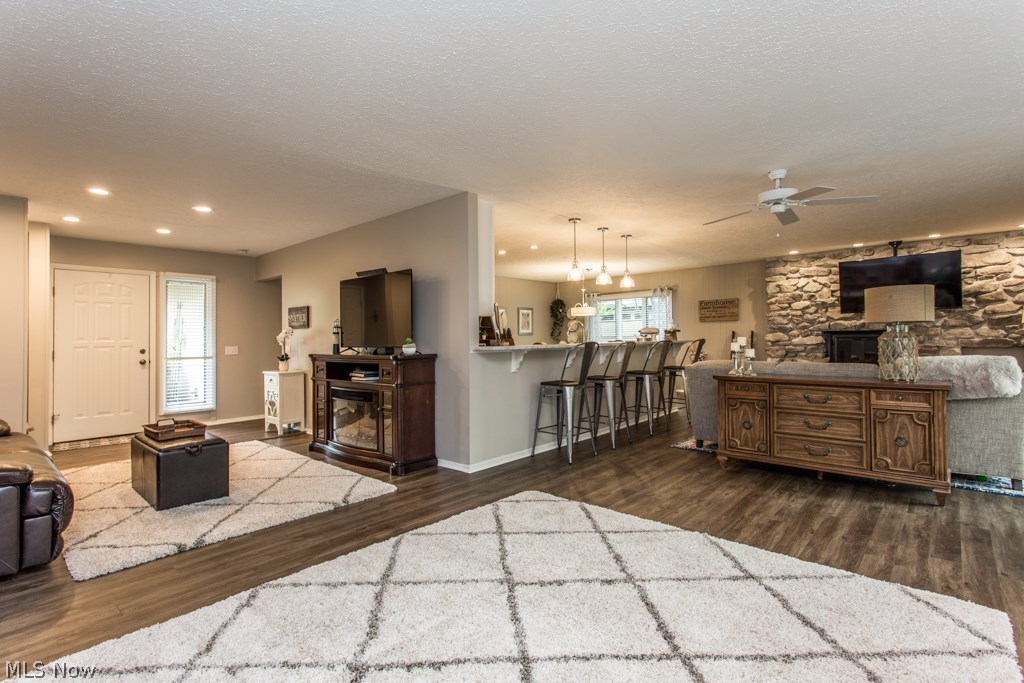 10726 Gate Post Road Strongsville, OH 44149 - Photo 5 of 35 Gallery Image 5