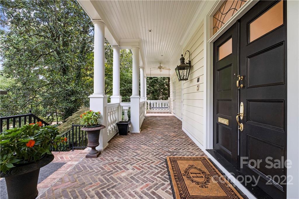 1300 Queens Road West Charlotte, NC 28207 - Photo 3 of 39 Gallery Image 3