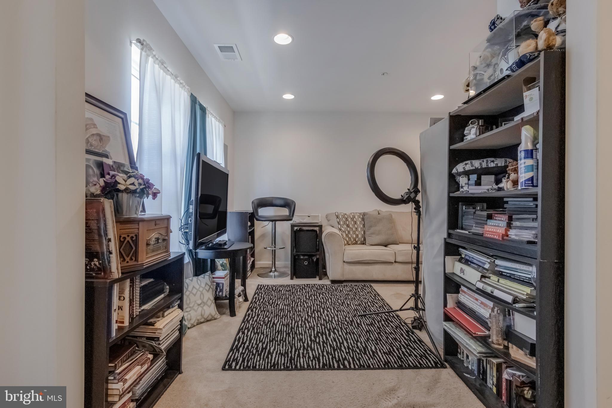 2710 Pinebrook Road Hyattsville, MD 20785 - Photo 4 of 32 Gallery Image 4
