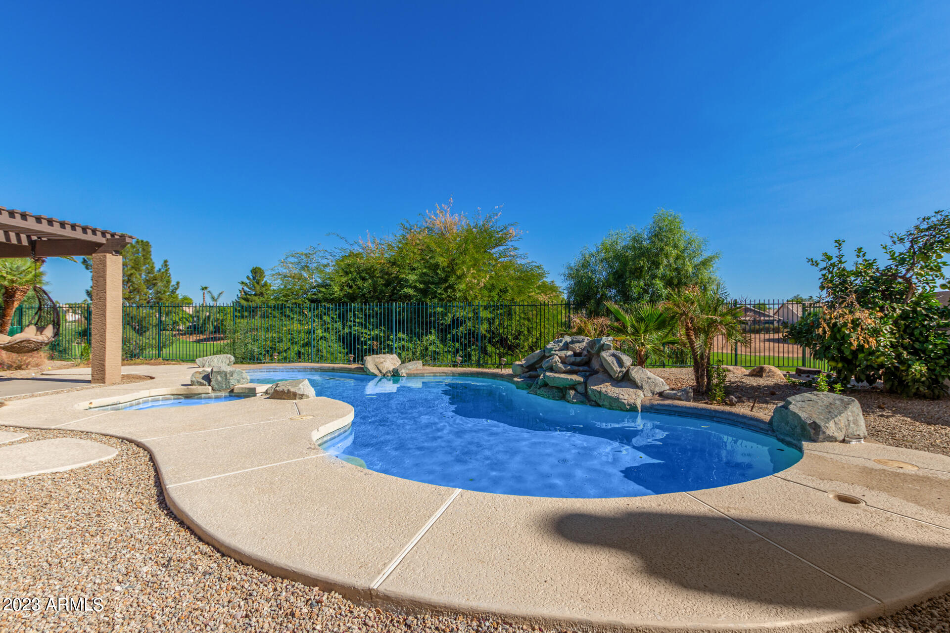 1806 West Redfield Road Gilbert, AZ 85233 - Photo 9 of 34 13 - Redfield