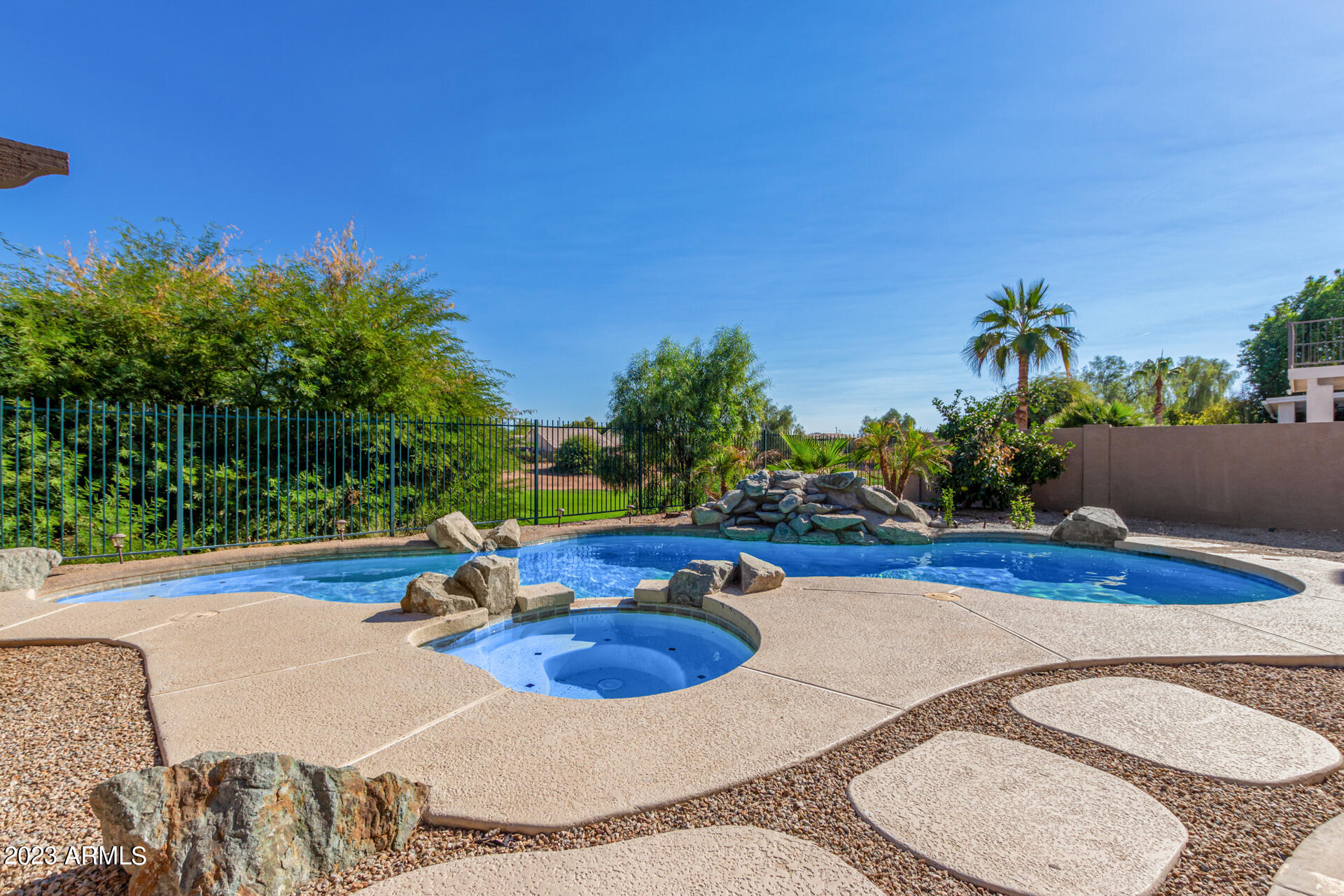 1806 West Redfield Road Gilbert, AZ 85233 - Photo 10 of 34 12 - Redfield