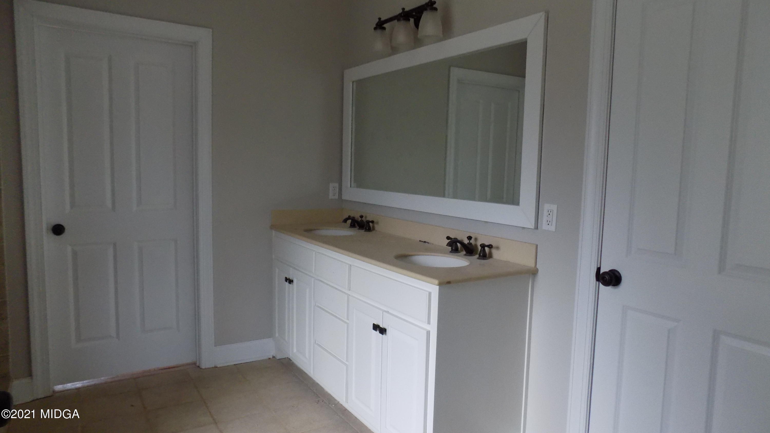 786 Comer Road Gray, GA 31032 - Photo 22 of 64 DSCN2291