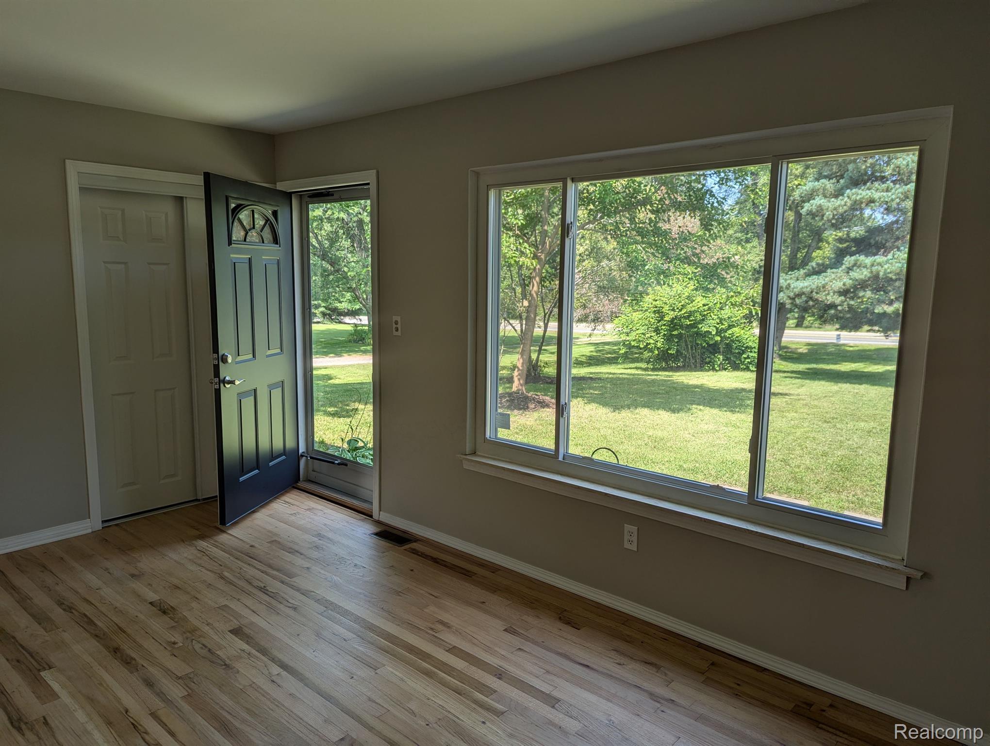 1522 East Dryden Road Metamora, MI 48455 - Photo 11 of 44 Gallery Image 11