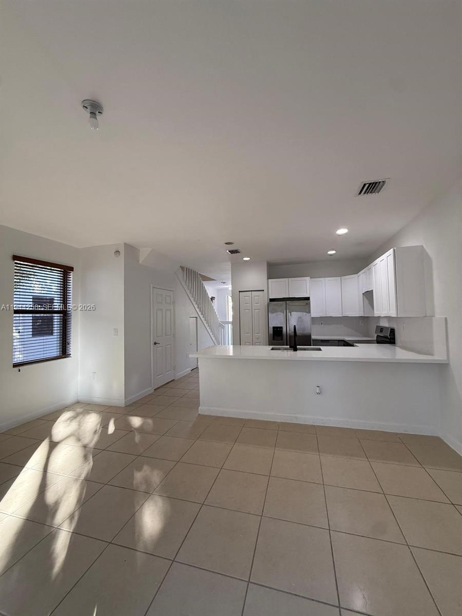 8922 West 35th Way, Unit 8922 Hialeah, FL 33018 - Photo 2 of 10