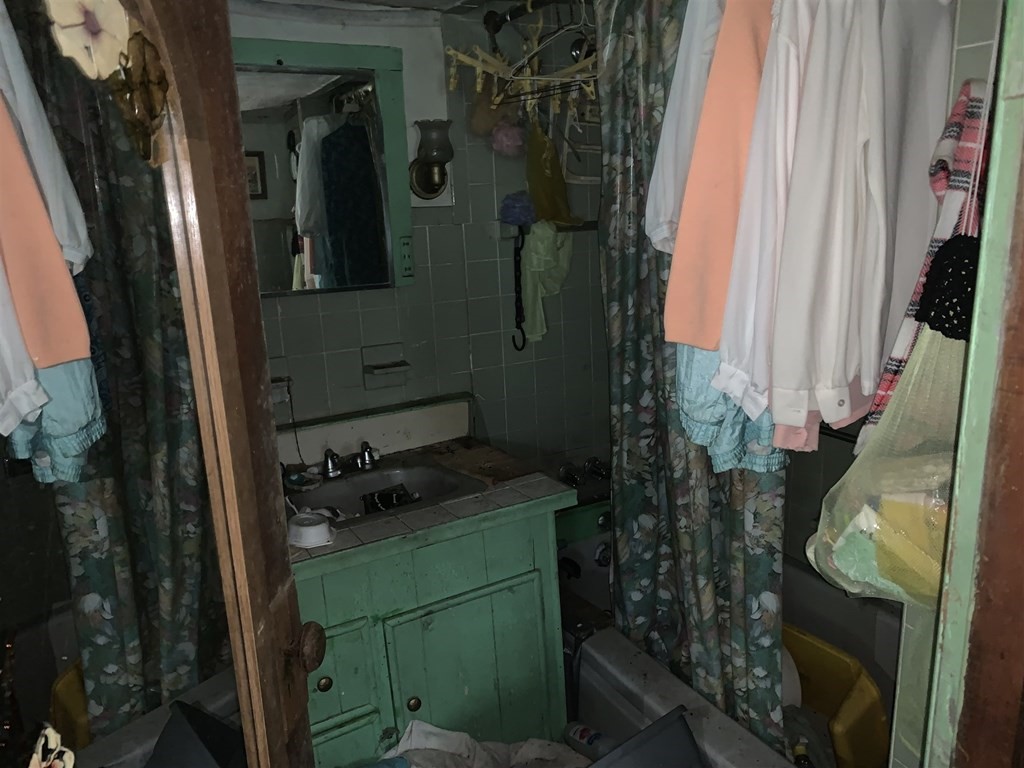 77 Dudley Road Oxford, MA 01540 - Photo 17 of 35 Gallery Image 17