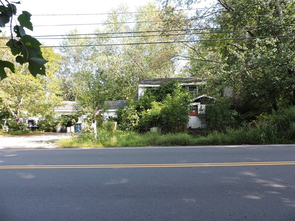 77 Dudley Road Oxford, MA 01540 - Photo 2 of 35 Gallery Image 2