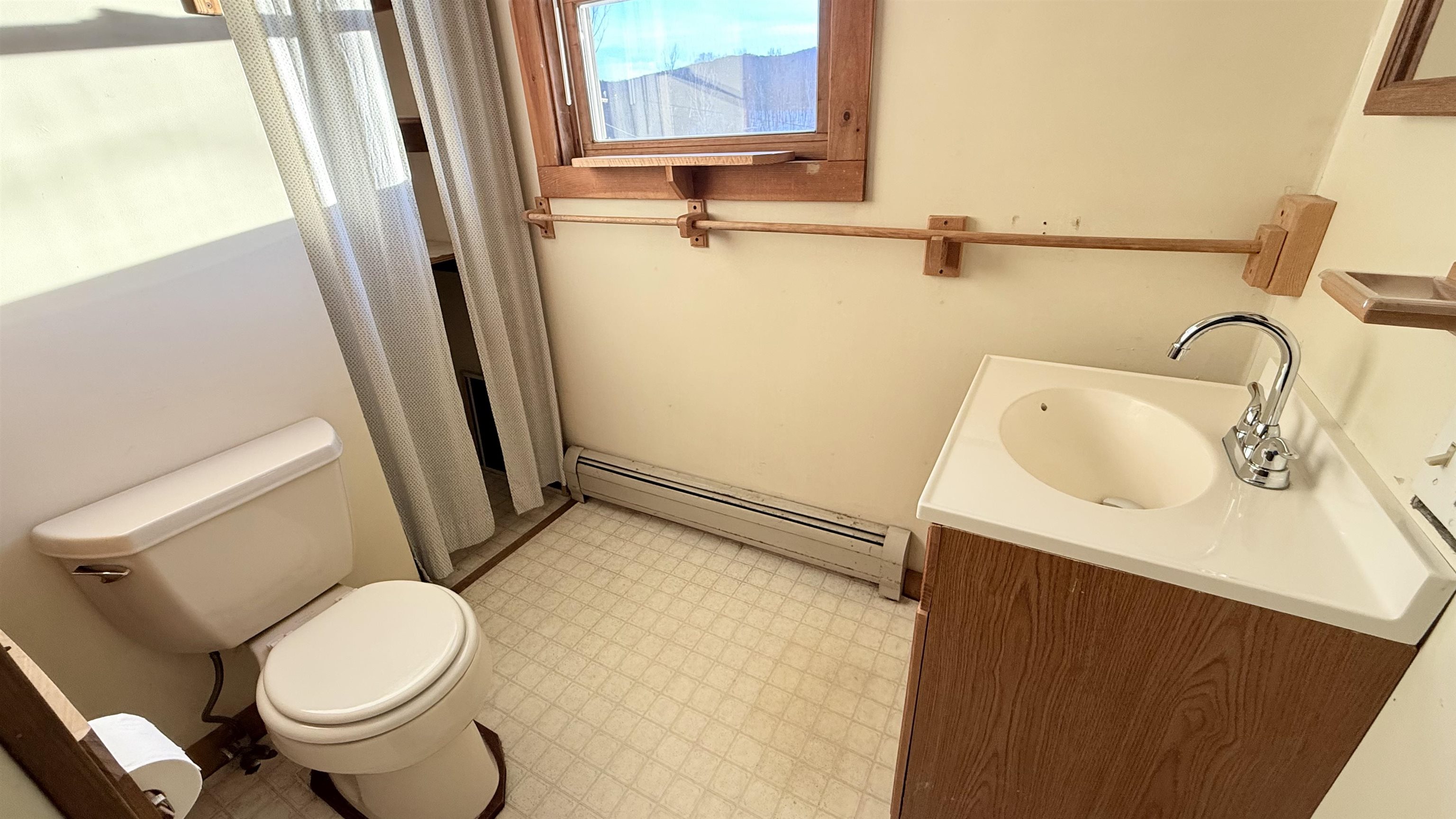 806 Highway 15 Johnson, VT 05656 - Photo 13 of 59