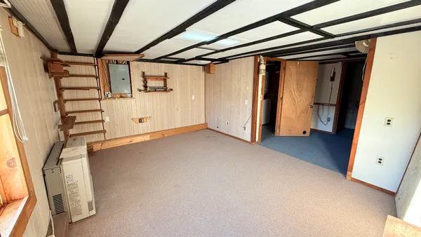 $275,000 | 806 Highway 15, Johnson, VT 05656