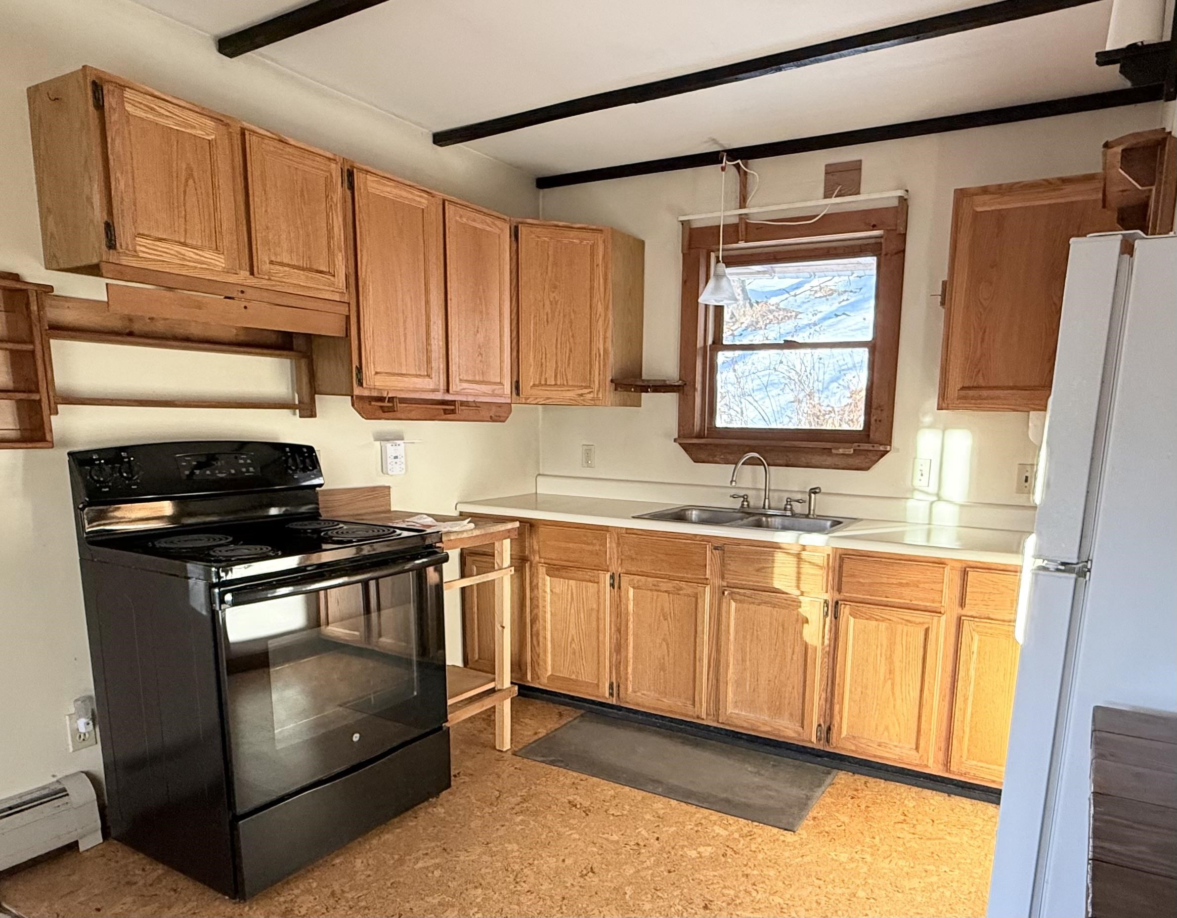 806 Highway 15 Johnson, VT 05656 - Photo 4 of 59