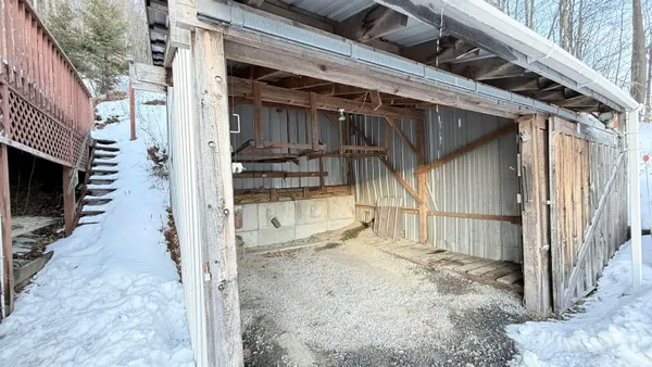 $280,000 | 806 Highway 15, Johnson, VT 05656