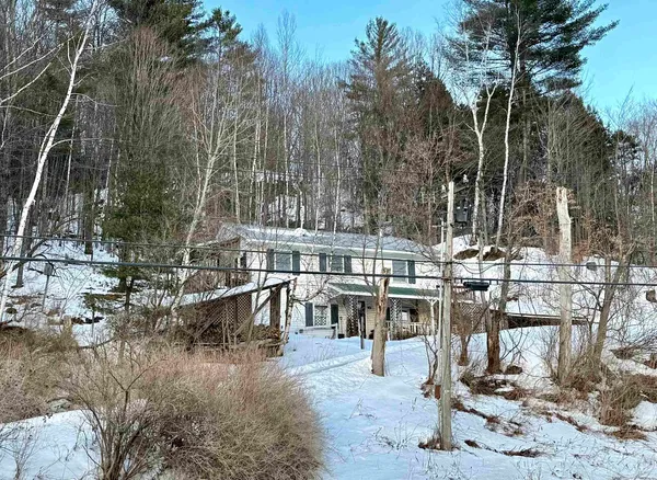 $275,000 | 806 Highway 15, Johnson, VT 05656