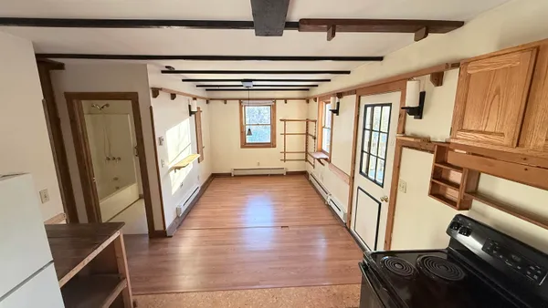 $275,000 | 806 Highway 15, Johnson, VT 05656