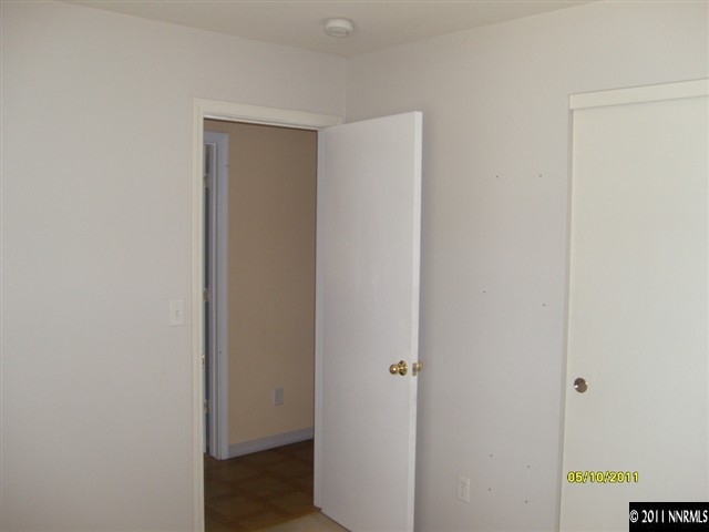 11926 Kernite Street Reno, NV 89506 - Photo 9 of 13 Photo 9