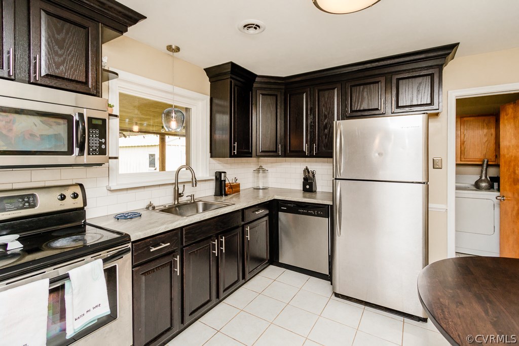 8550 Sutherland Road Chesterfield, VA 23236 - Photo 11 of 26 Gallery Image 11