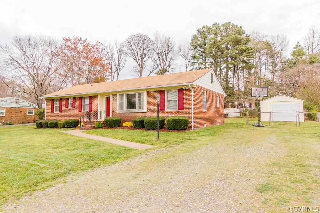 8550 Sutherland Road Chesterfield, VA 23236 - Photo 3 of 26 Gallery Image 3