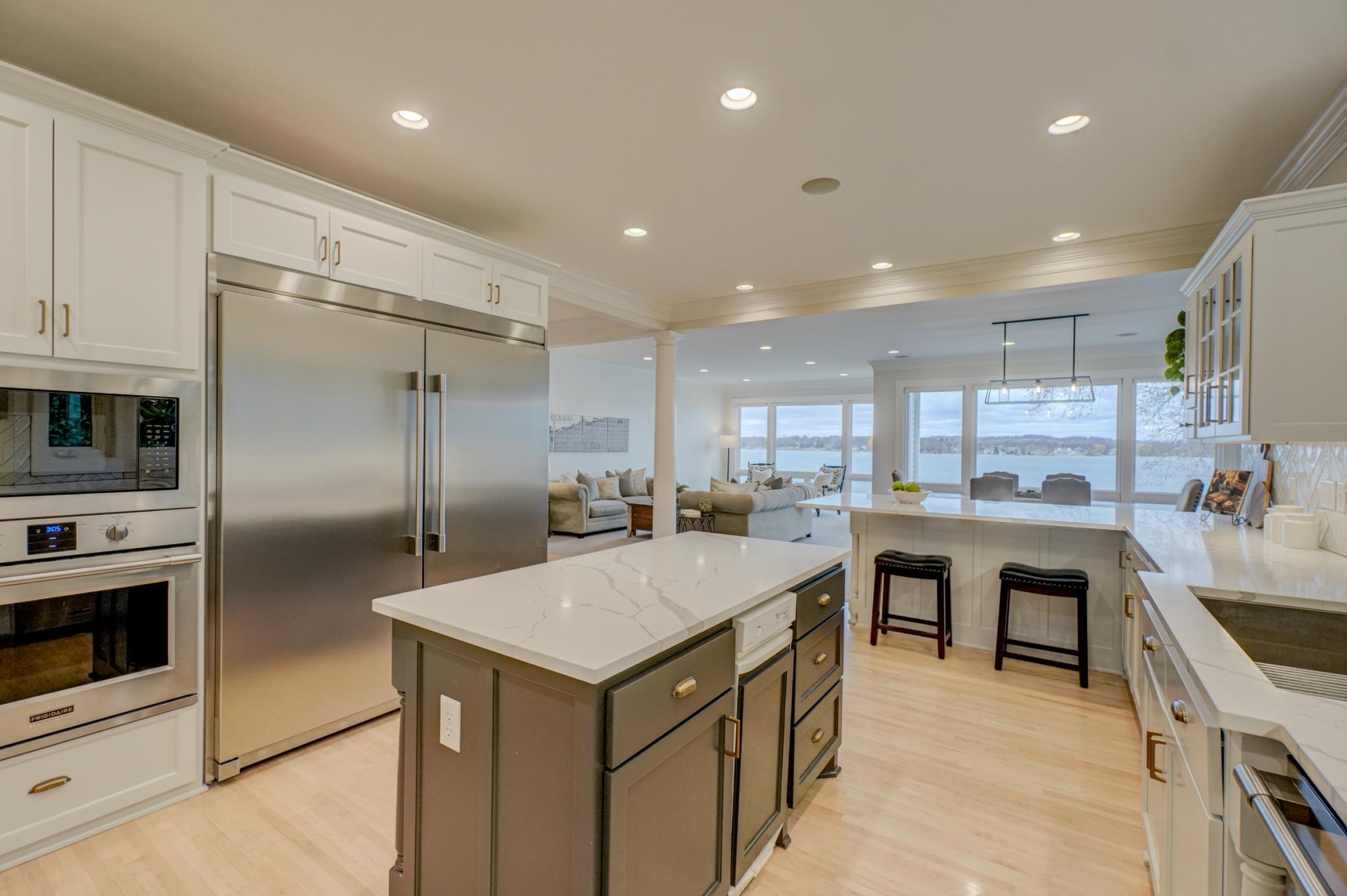 5375 Carlson Road Shoreview, MN 55126 - Photo 11 of 64