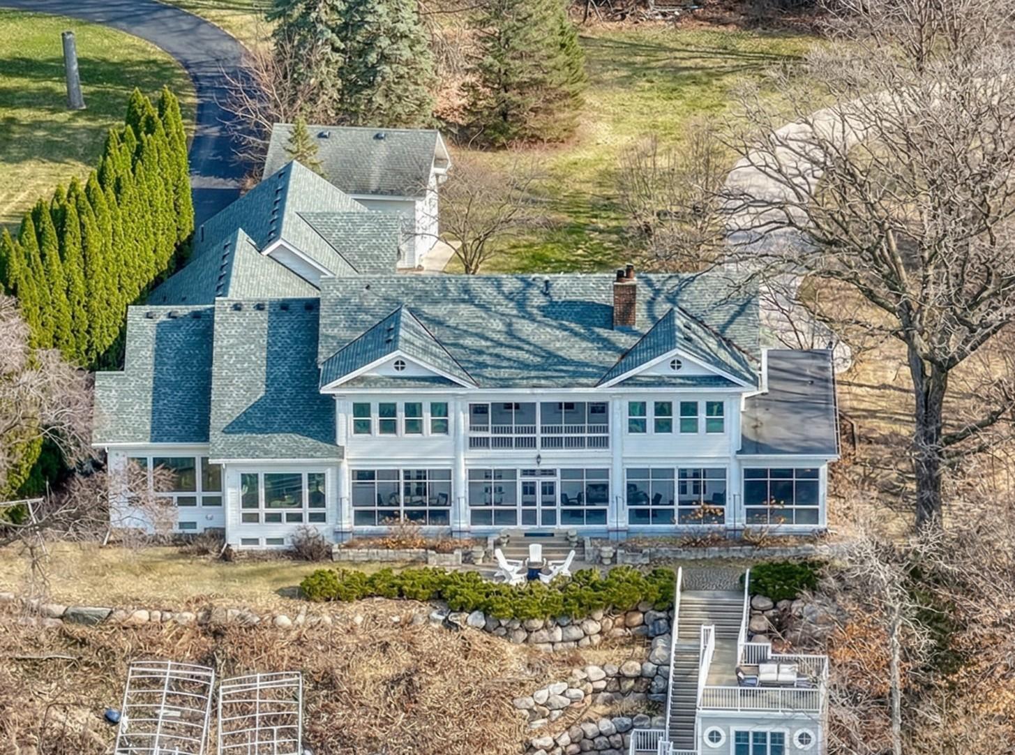 5375 Carlson Road Shoreview, MN 55126 - Photo 4 of 64