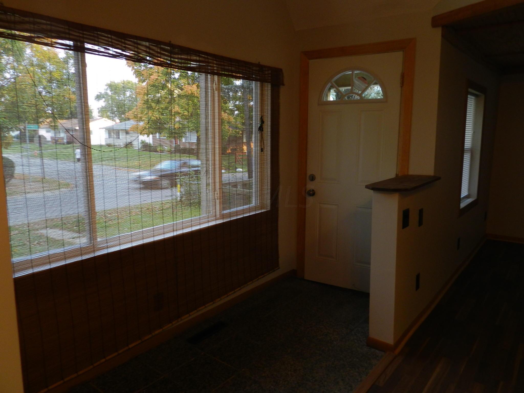 3395 Lewis Road Columbus, OH 43207 - Photo 12 of 30 Gallery Image 12