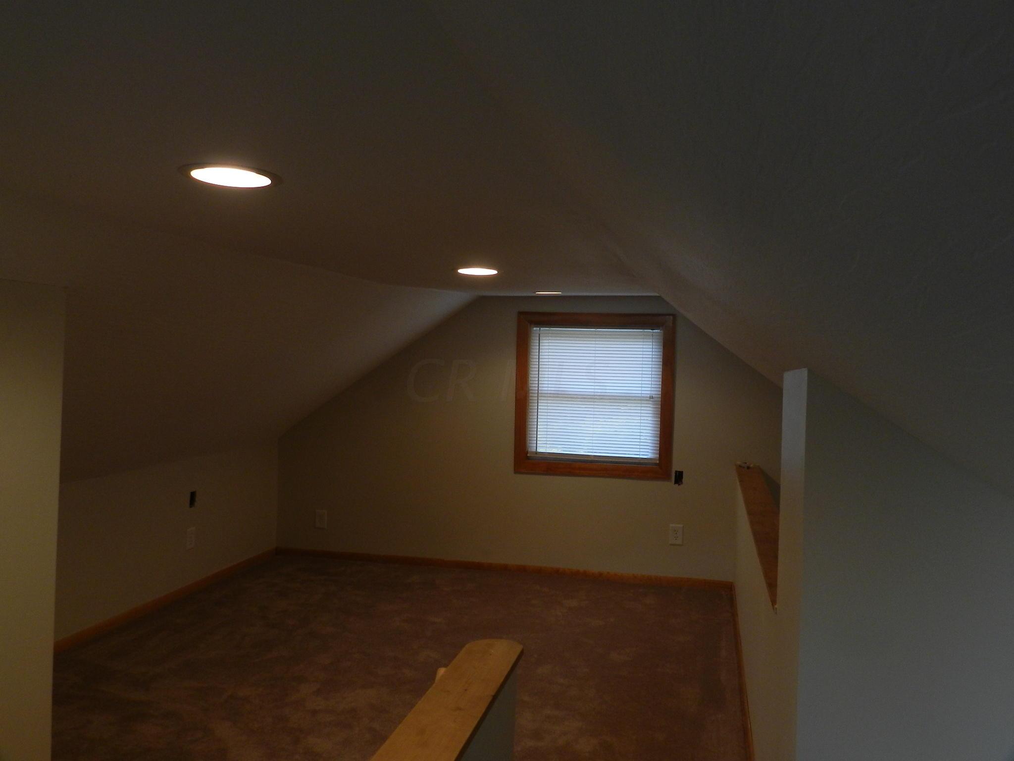 3395 Lewis Road Columbus, OH 43207 - Photo 19 of 30 Gallery Image 19