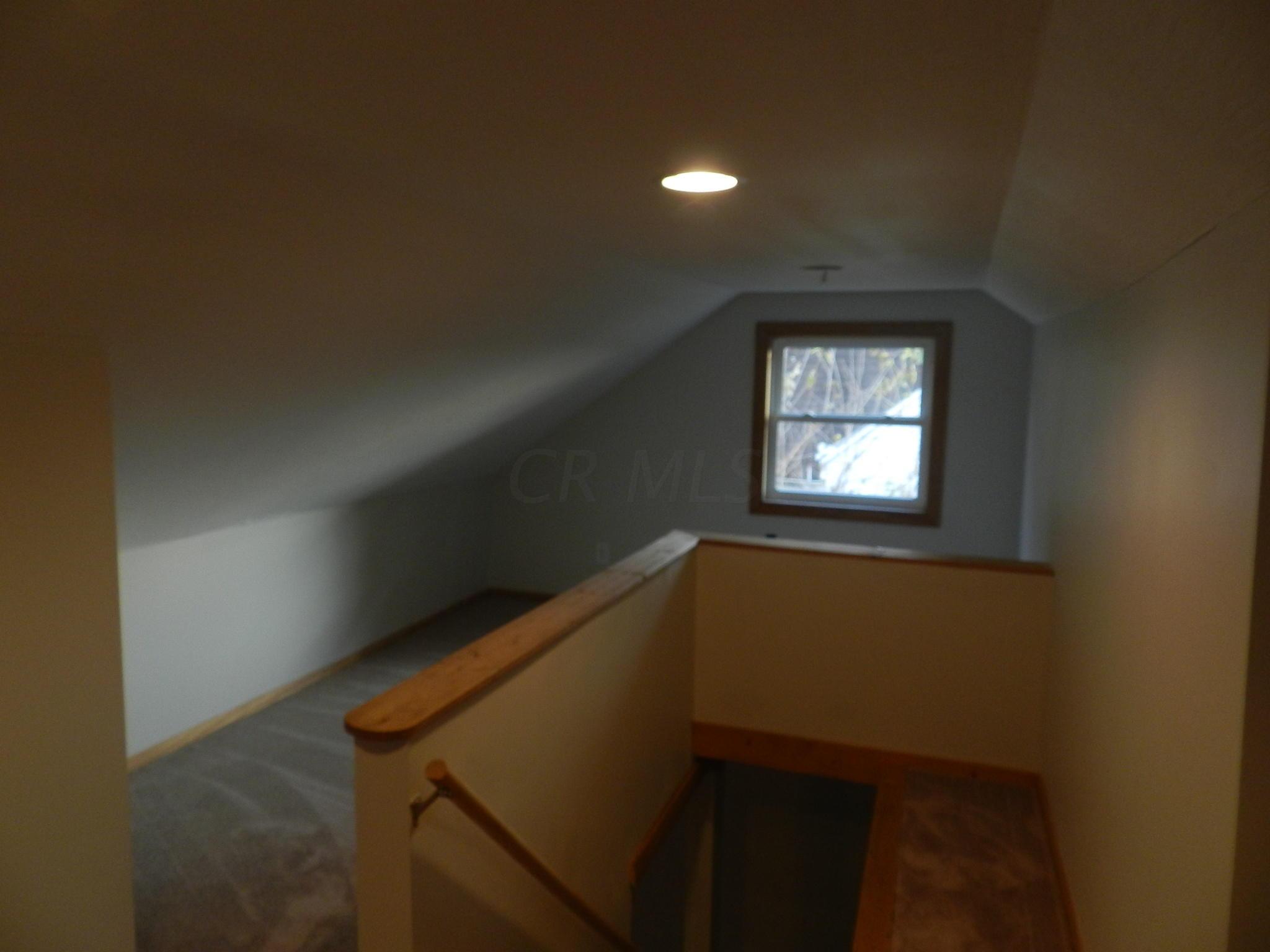 3395 Lewis Road Columbus, OH 43207 - Photo 20 of 30 Gallery Image 20
