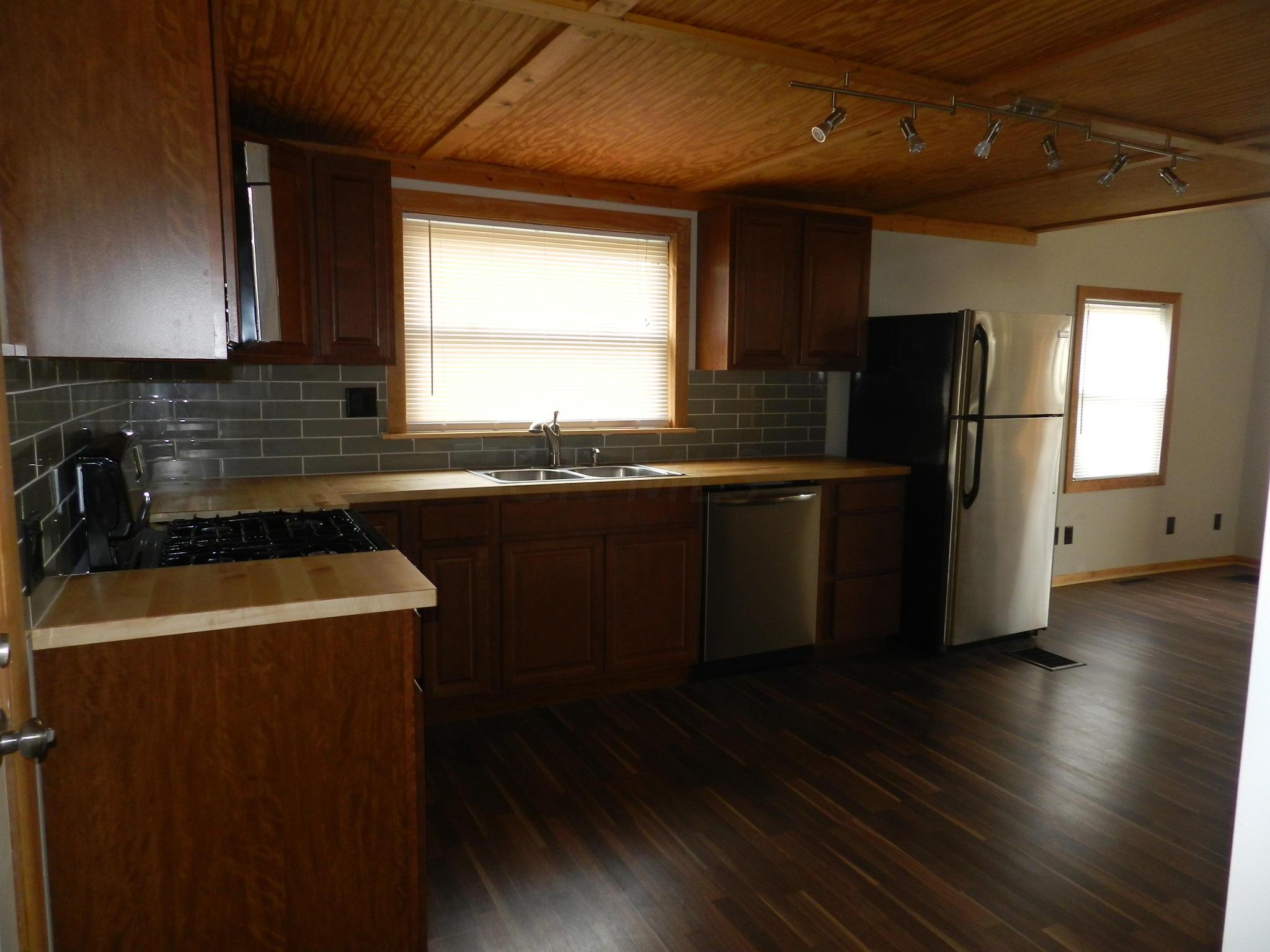 3395 Lewis Road Columbus, OH 43207 - Photo 8 of 30 Gallery Image 8