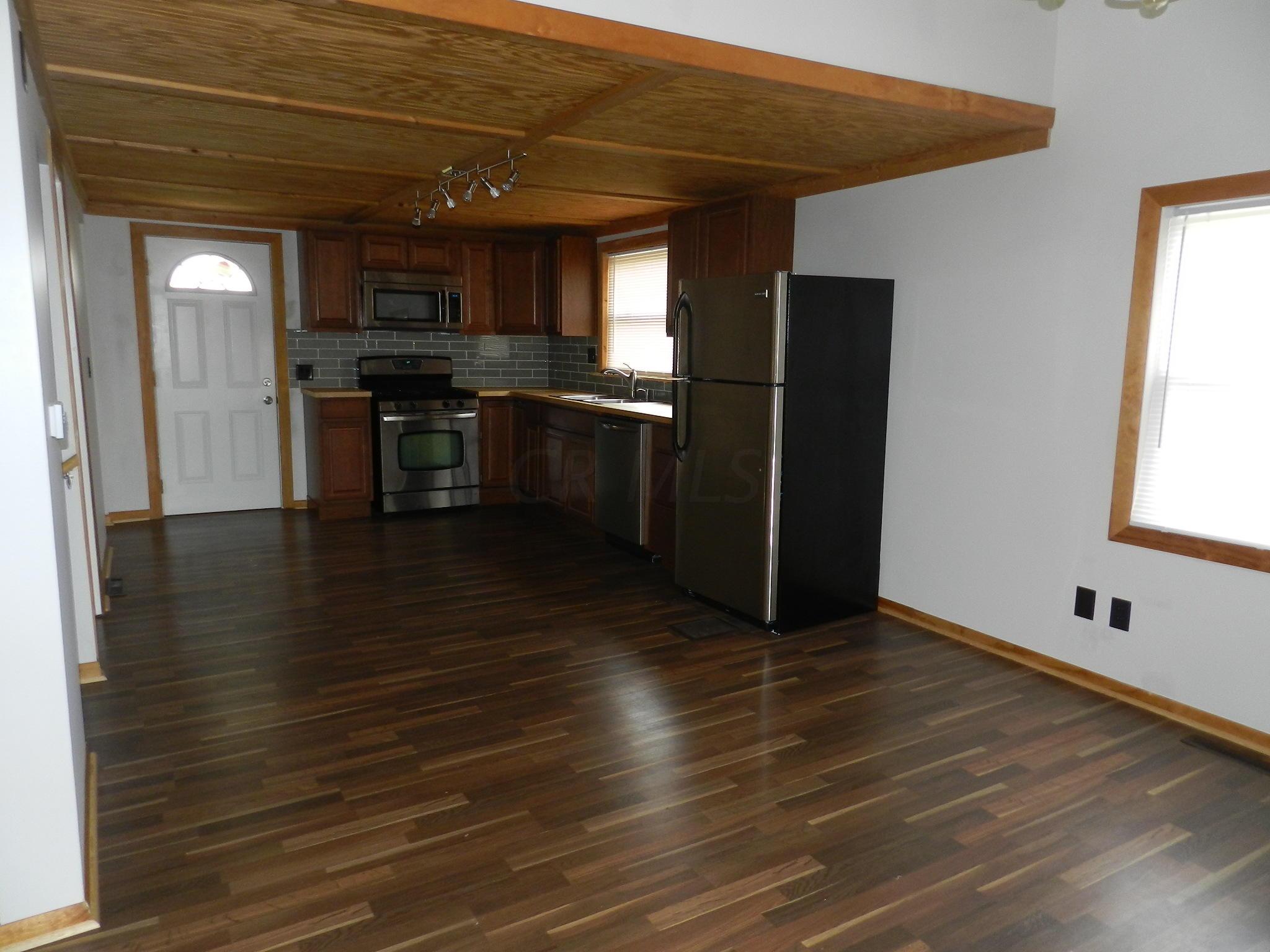 3395 Lewis Road Columbus, OH 43207 - Photo 9 of 30 Gallery Image 9