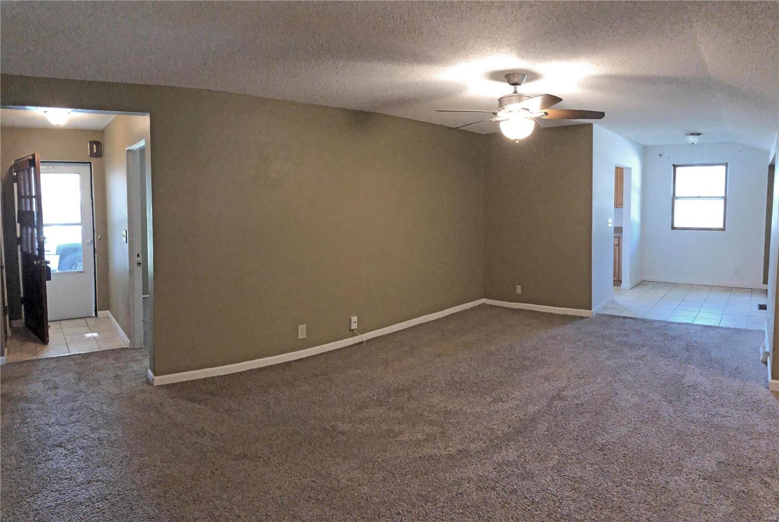 907 Dale Avenue O'Fallon, IL 62269 - Photo 5 of 15