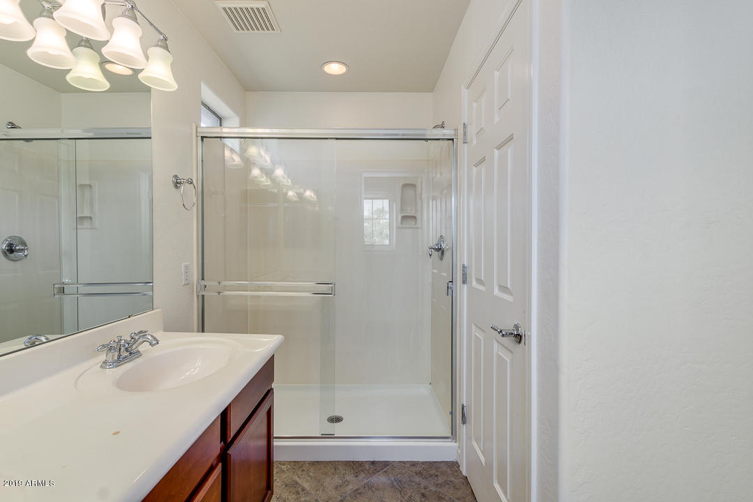 1918 West Davis Road Phoenix, AZ 85023 - Photo 12 of 19 photo_12