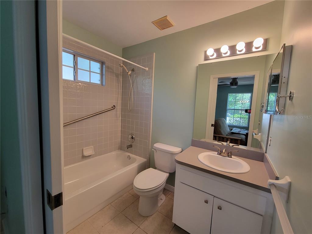 2070 Southwest 42nd Lane Gainesville, FL 32608 - Photo 16 of 21