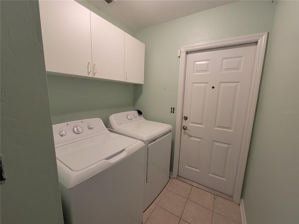 2070 Southwest 42nd Lane Gainesville, FL 32608 - Photo 17 of 21
