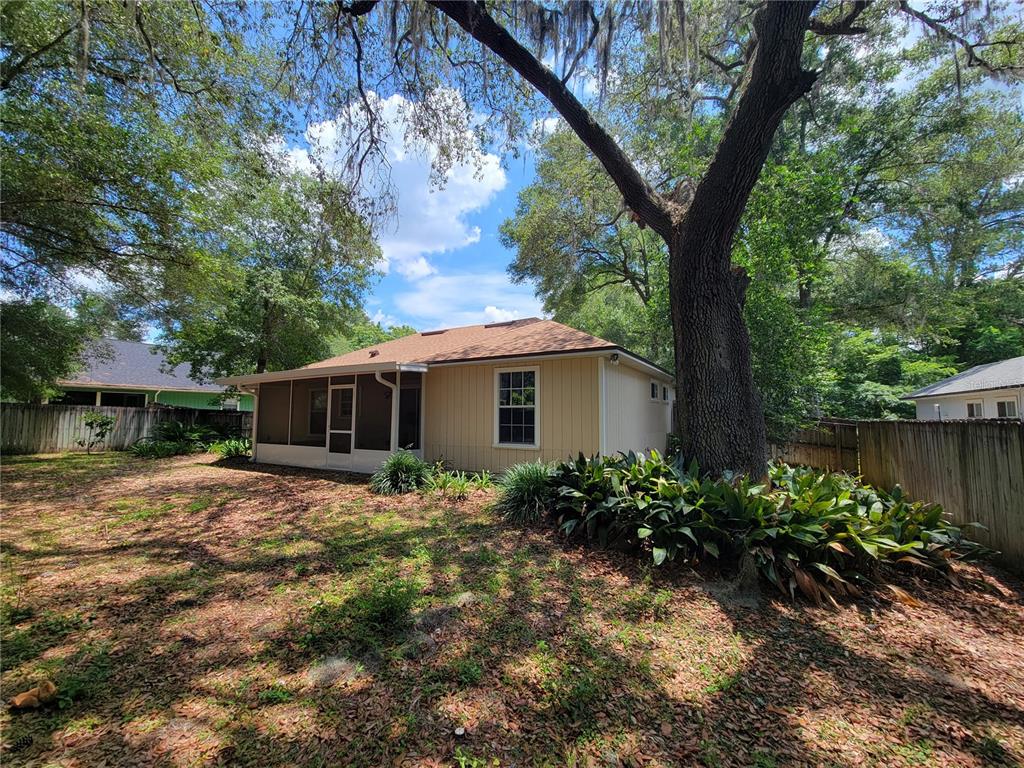 2070 Southwest 42nd Lane Gainesville, FL 32608 - Photo 20 of 21