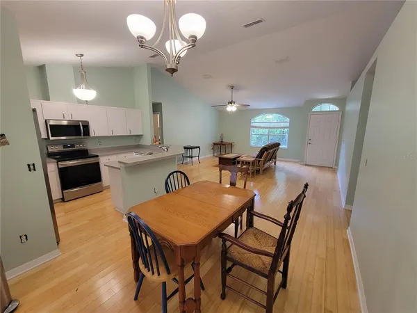 $2,250 | 2070 Southwest 42nd Lane, Gainesville, FL 32608