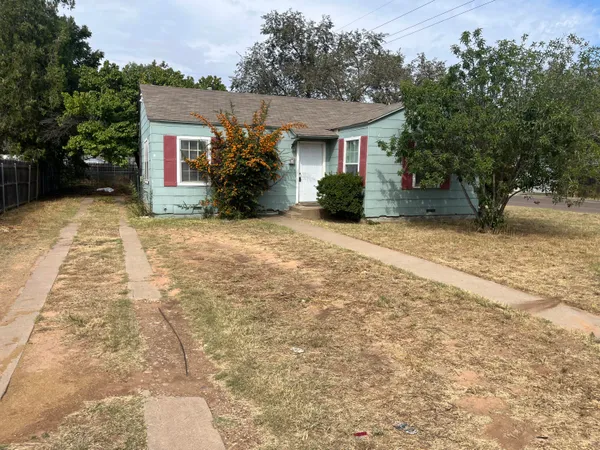 $1,095 | 2602 28th Street, Lubbock, TX 79410