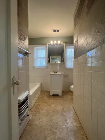 $1,095 | 2602 28th Street, Lubbock, TX 79410