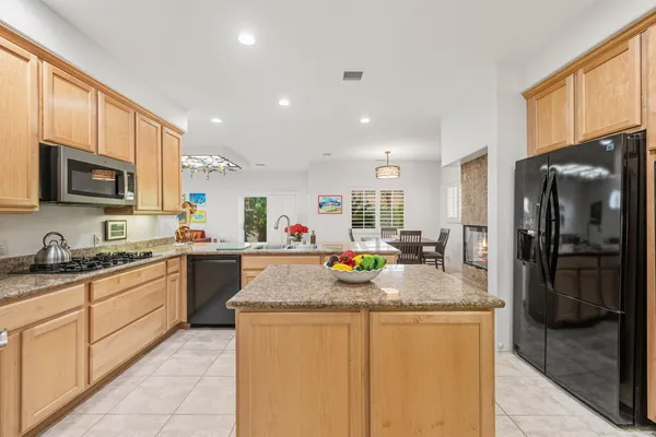 $1,350,000 | 1681 Ponderosa Way, Palm Springs, CA 92264